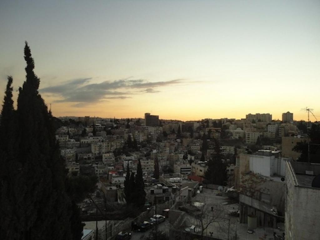 By The Lemon Tree (Adults Only) Bed and Breakfast Amman Exteriör bild